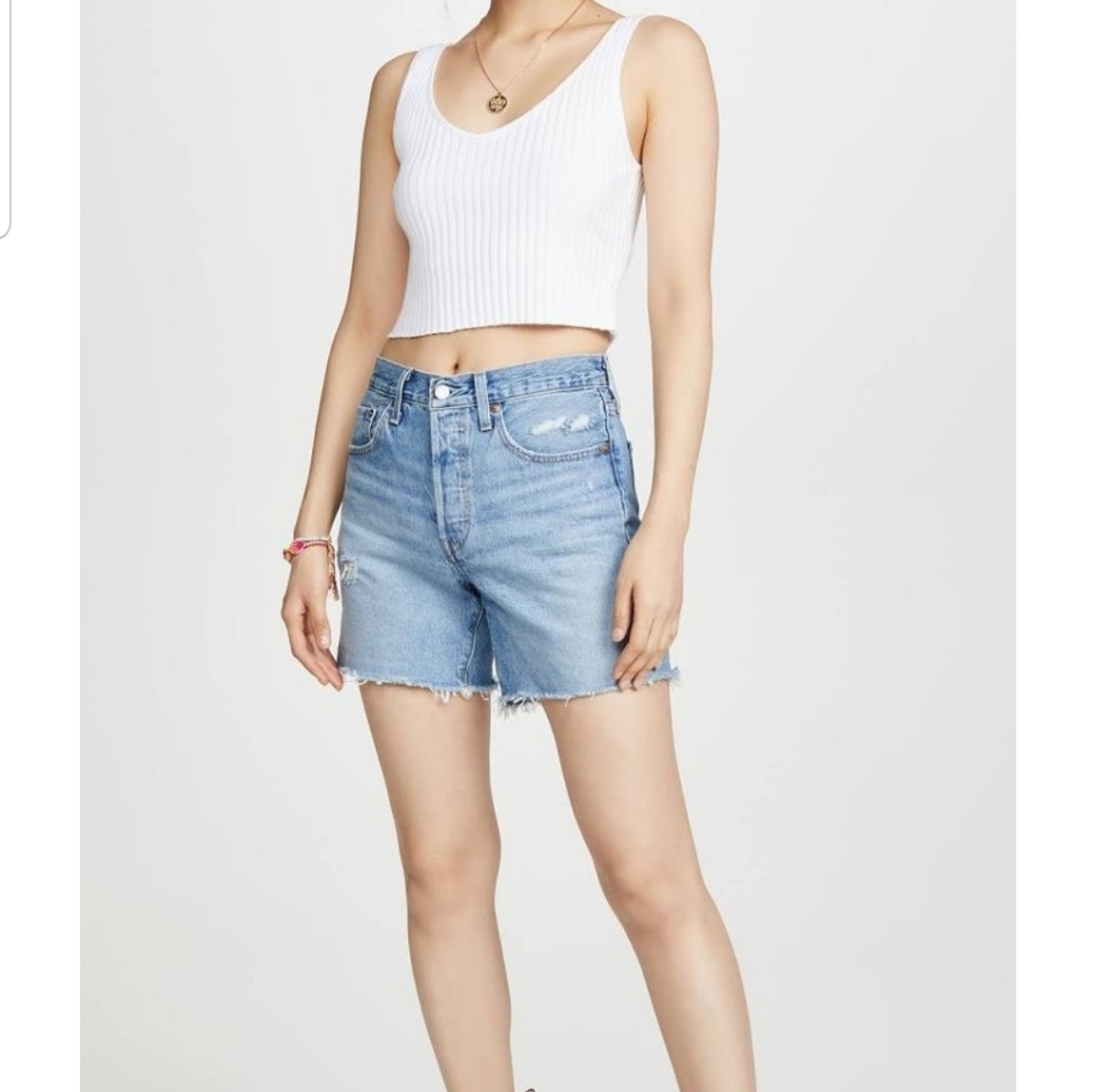 Levi's mid thigh luxor shorts
